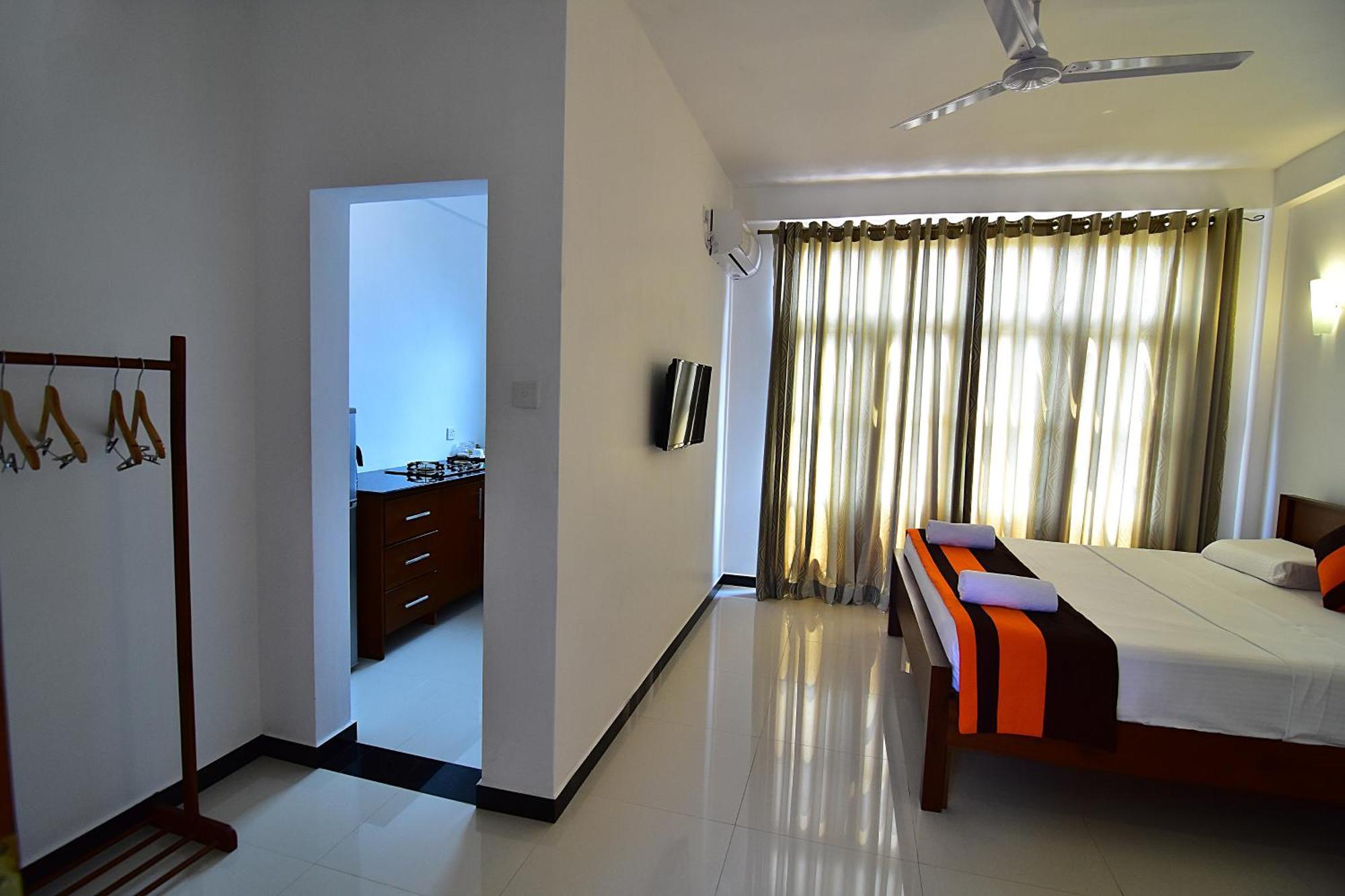 Park Lane 88 Apartments Negombo Exterior foto